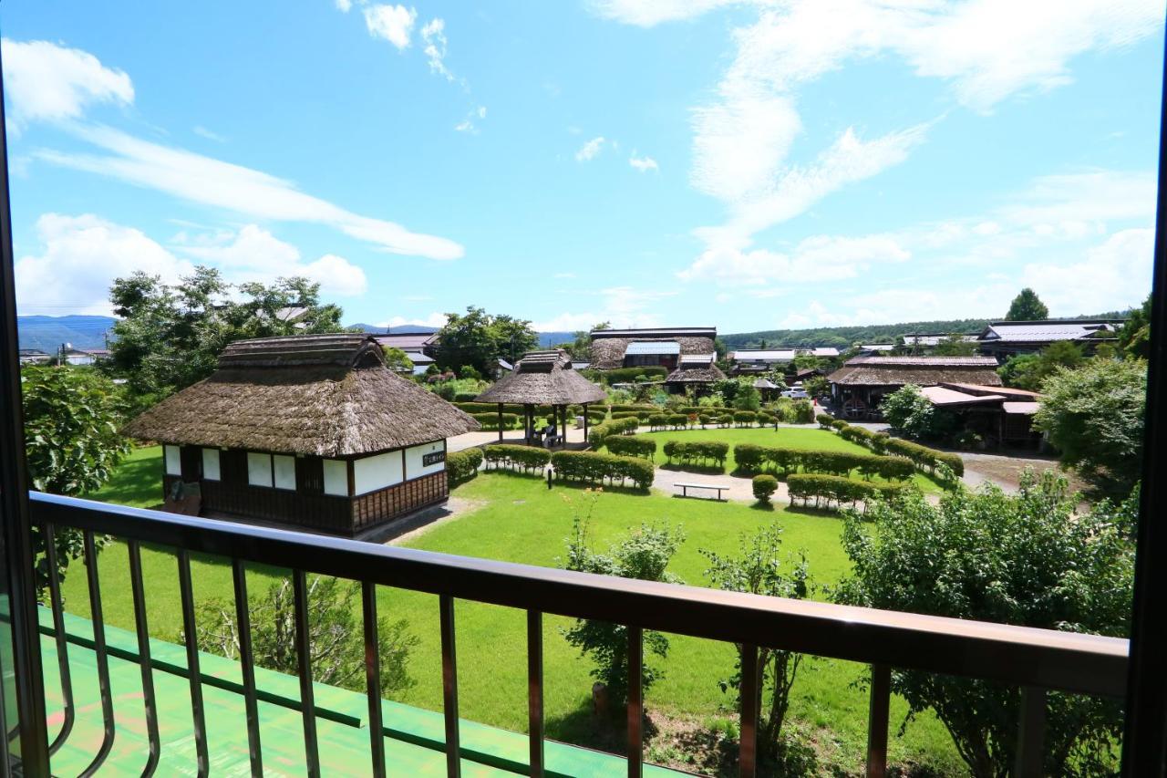 Lake Oshino Exterior photo